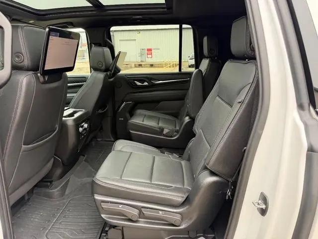 2023 GMC Yukon XL 4WD Denali