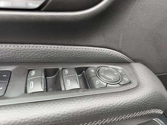 2023 GMC Yukon XL 4WD Denali