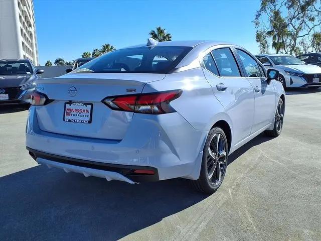 2025 Nissan Versa 1.6 SR