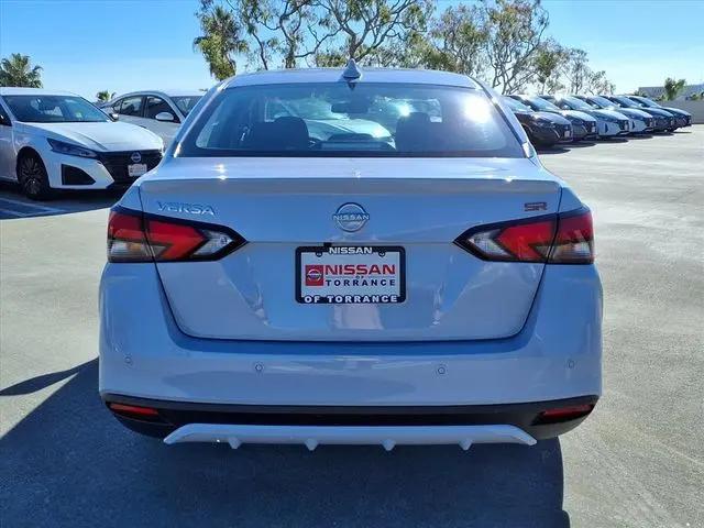 2025 Nissan Versa 1.6 SR