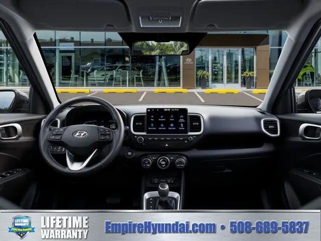 2026 Hyundai Venue SEL w/Two-Tone Roof