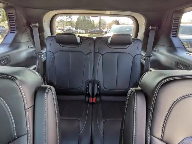 2025 Jeep Grand Cherokee L Limited 4x4