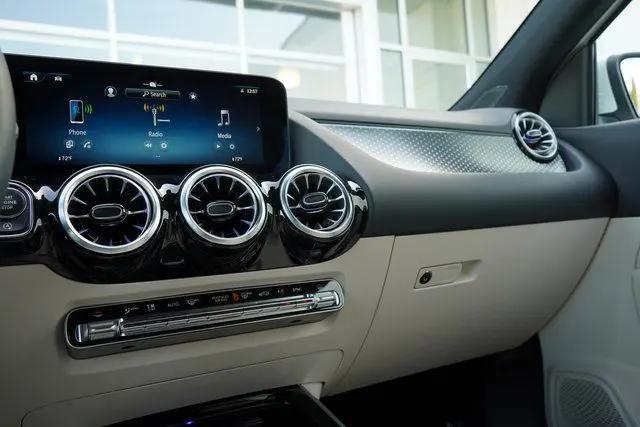 2026 Mercedes-Benz GLA-CLASS 4MATIC