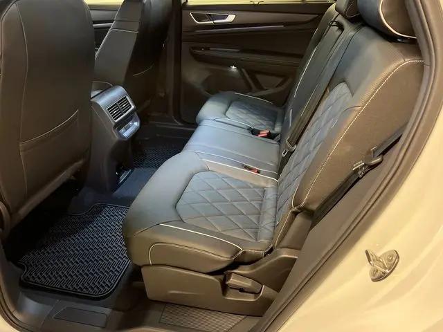 2026 Volkswagen Atlas Cross Sport SEL Premium R-Line