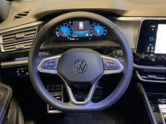 2026 Volkswagen Atlas Cross Sport SEL Premium R-Line
