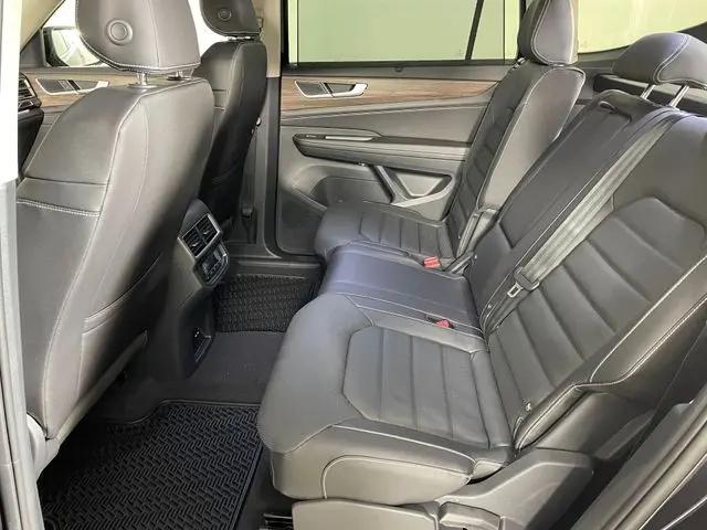 2026 Volkswagen Atlas SEL