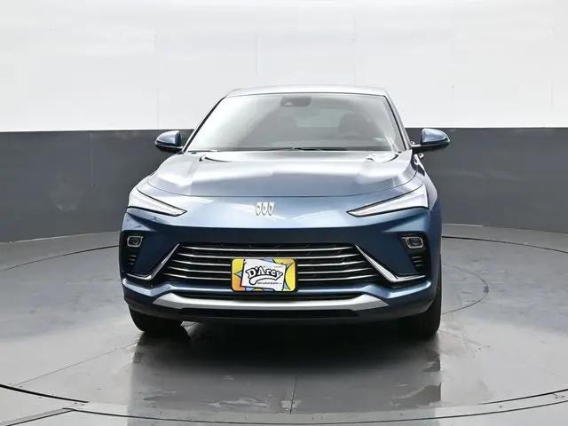 2026 Buick NV Preferred FWD