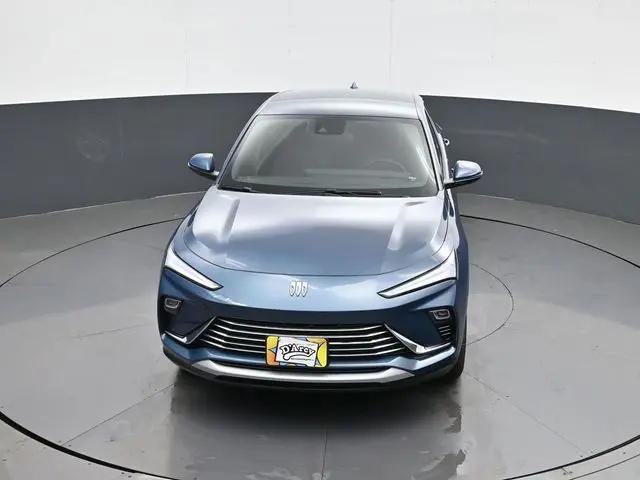 2026 Buick NV Preferred FWD