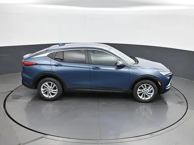 2026 Buick NV Preferred FWD