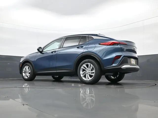 2026 Buick NV Preferred FWD