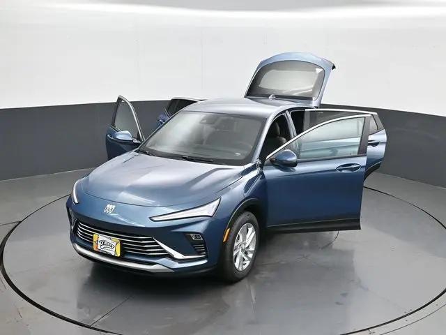 2026 Buick NV Preferred FWD