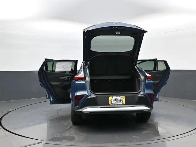 2026 Buick NV Preferred FWD
