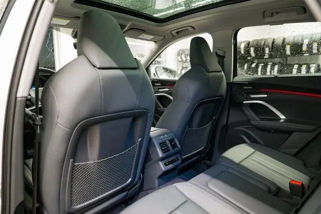 2025 Audi Q5 Prestige TFSI quattro S tronic