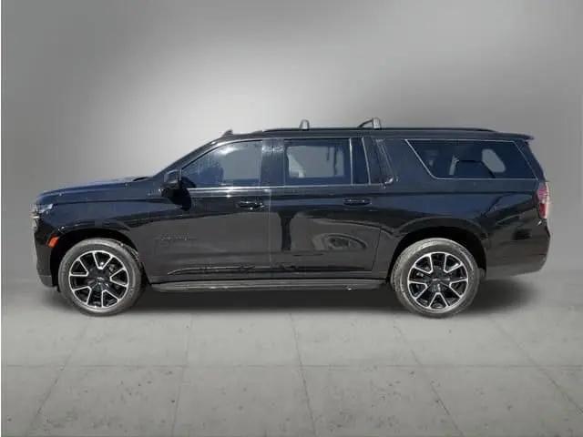 2024 Chevrolet Suburban 4WD RST