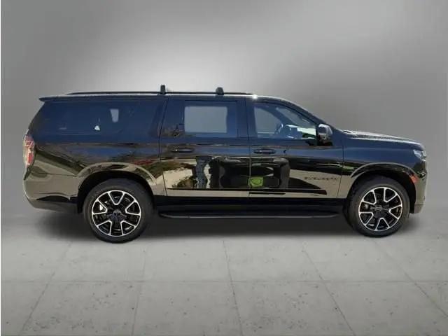 2024 Chevrolet Suburban 4WD RST