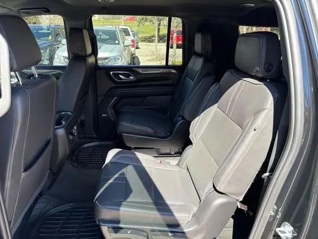 2024 Chevrolet Suburban 4WD RST