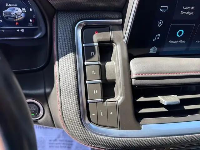 2024 Chevrolet Suburban 4WD RST