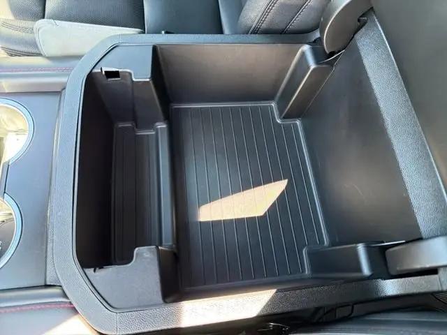 2024 Chevrolet Suburban 4WD RST