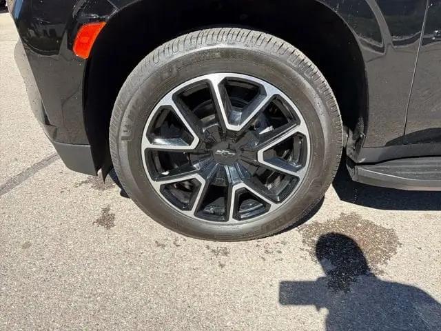 2024 Chevrolet Suburban 4WD RST