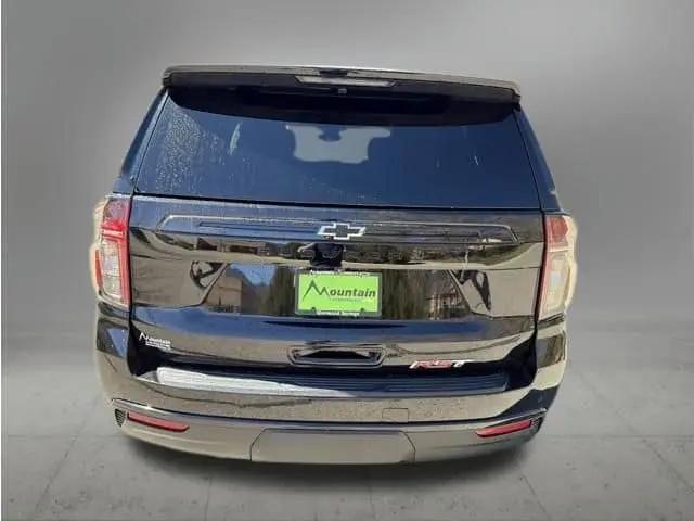 2024 Chevrolet Suburban 4WD RST