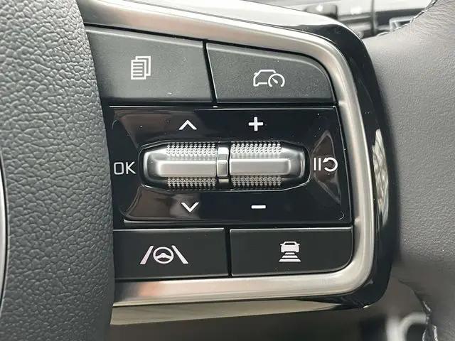 2026 Kia Carnival MPV LXS