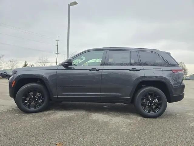 2026 Jeep Grand Cherokee Altitude 4x4