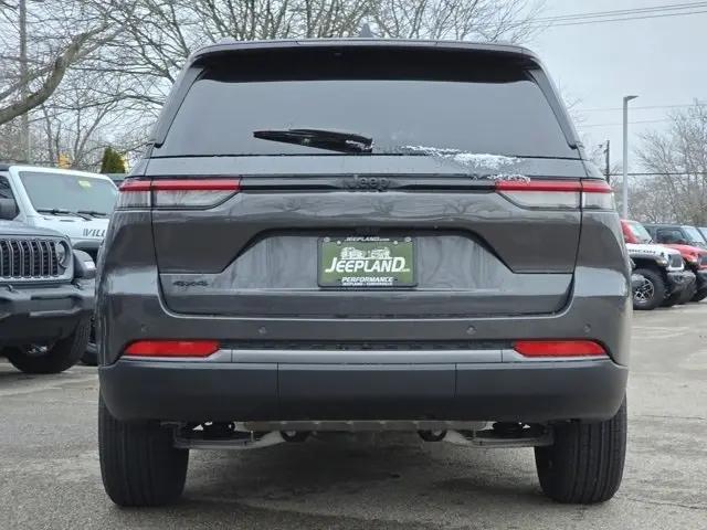 2026 Jeep Grand Cherokee Altitude 4x4
