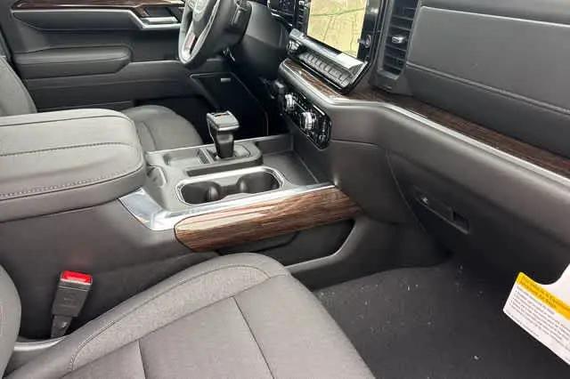 2026 GMC Sierra 1500 Crew Cab, Short Bed, Elevation, 4WD