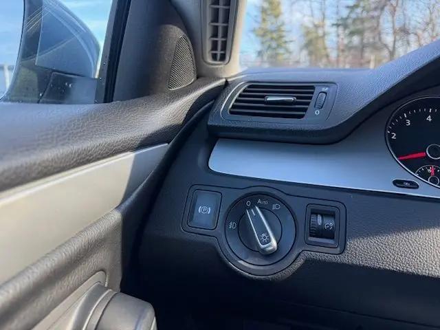 2010 Volkswagen CC Sport