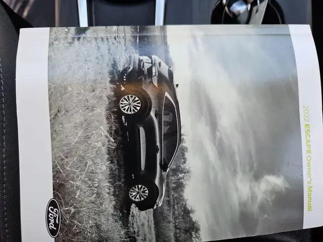 2022 Ford Escape SE