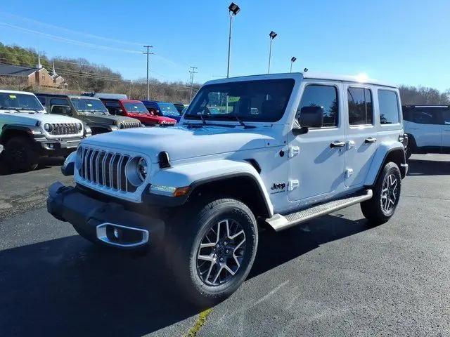 2026 Jeep Wrangler 4-Door Sahara 4x4
