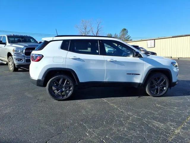 2026 Jeep Compass Latitude Altitude