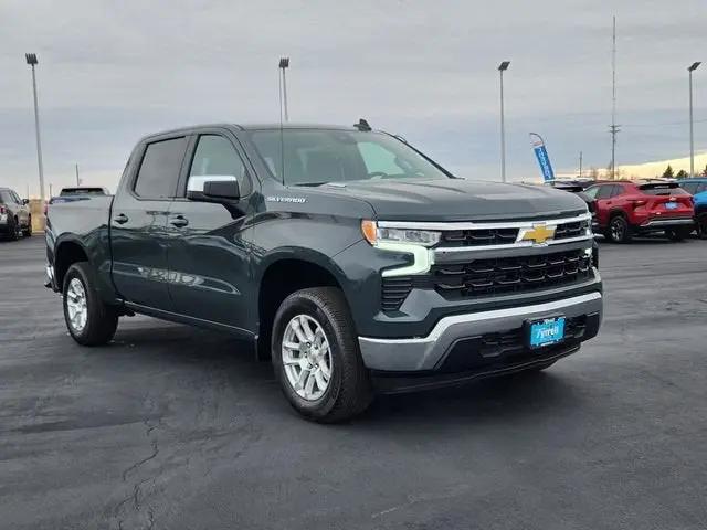 2026 Chevrolet Silverado 1500 4WD Crew Cab Standard Bed LT
