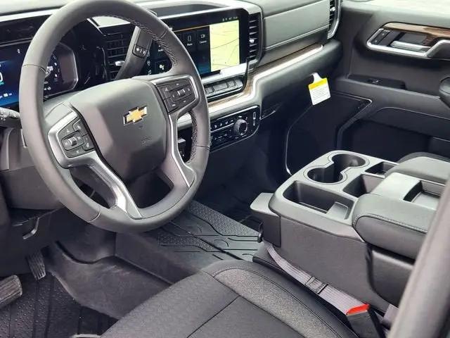 2026 Chevrolet Silverado 1500 4WD Crew Cab Standard Bed LT