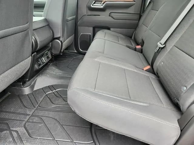 2026 Chevrolet Silverado 1500 4WD Crew Cab Standard Bed LT