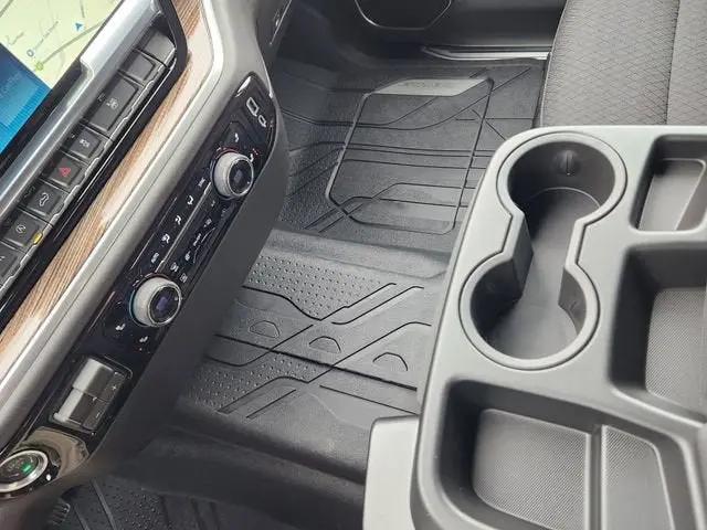 2026 Chevrolet Silverado 1500 4WD Crew Cab Standard Bed LT