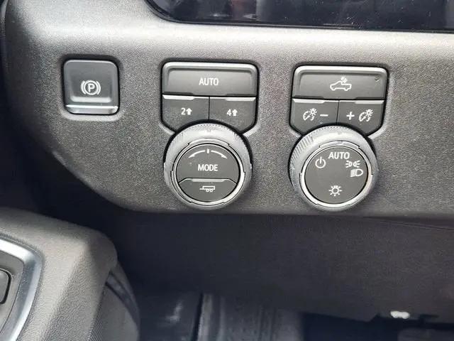 2026 Chevrolet Silverado 1500 4WD Crew Cab Standard Bed LT