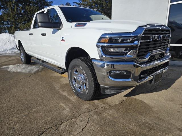 2025 RAM 2500 Tradesman Crew Cab 4x4 8 Box