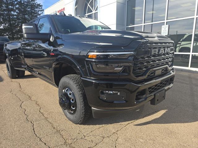 2026 RAM Ram 3500 RAM 3500 LIMITED CREW CAB 4X4 8 BOX