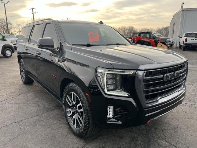2023 GMC Yukon XL 4WD AT4