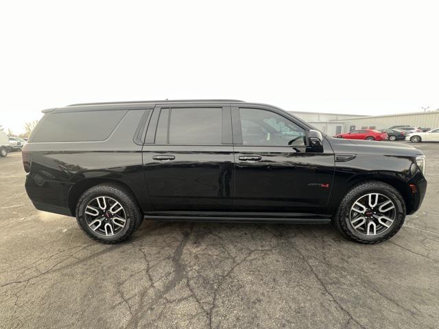 2023 GMC Yukon XL 4WD AT4