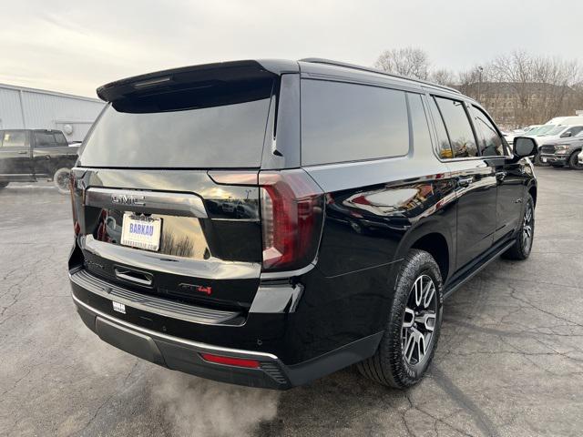 2023 GMC Yukon XL 4WD AT4