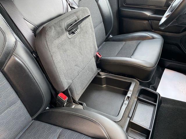 2023 Ram 1500 Big Horn Crew Cab 4x4 5'7" Box