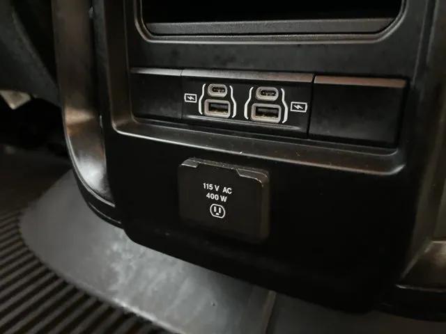 2023 Ram 1500 Big Horn Crew Cab 4x4 5'7" Box