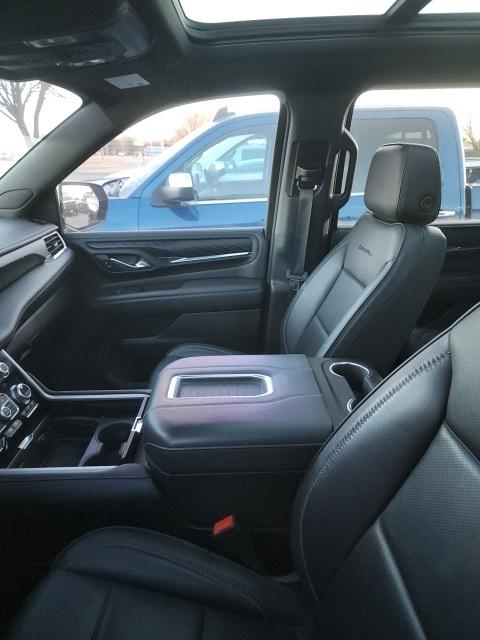 2022 GMC Yukon XL 4WD Denali