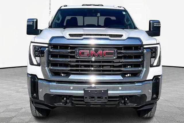 2024 GMC Sierra 2500HD 4WD Crew Cab Standard Bed SLT 2024 GMC Sierra 2500HD 4WD Crew Cab Standard Bed SLT