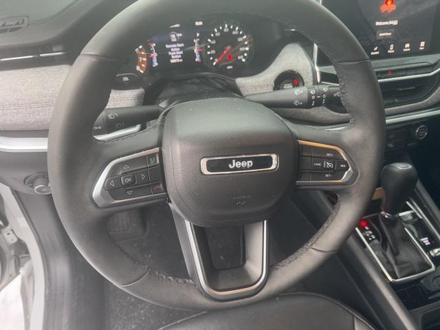 2024 Jeep Compass Latitude Lux FWD