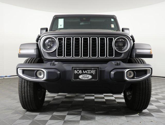 2025 Jeep Wrangler 4-Door Sahara 4x4