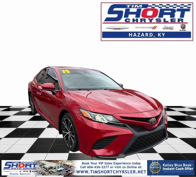 2019 Toyota Camry SE 2019 Toyota Camry SE