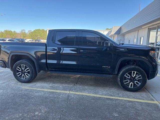 2023 GMC Sierra 1500 4WD Crew Cab Short Box AT4